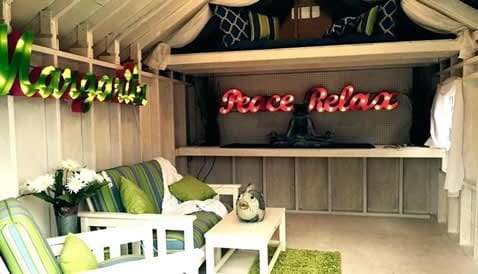 happy hour she shed interior design